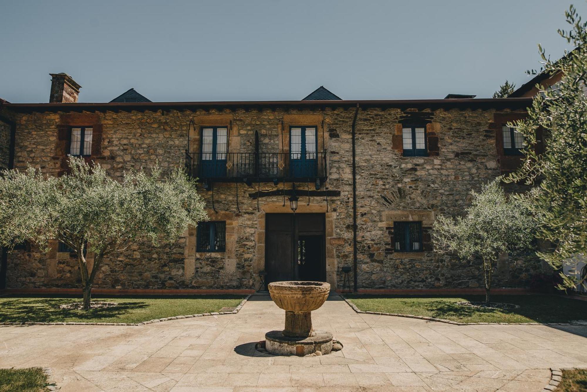 Hotel Monumento Pazo Do CastrBarco de Valdeorras Exterior foto