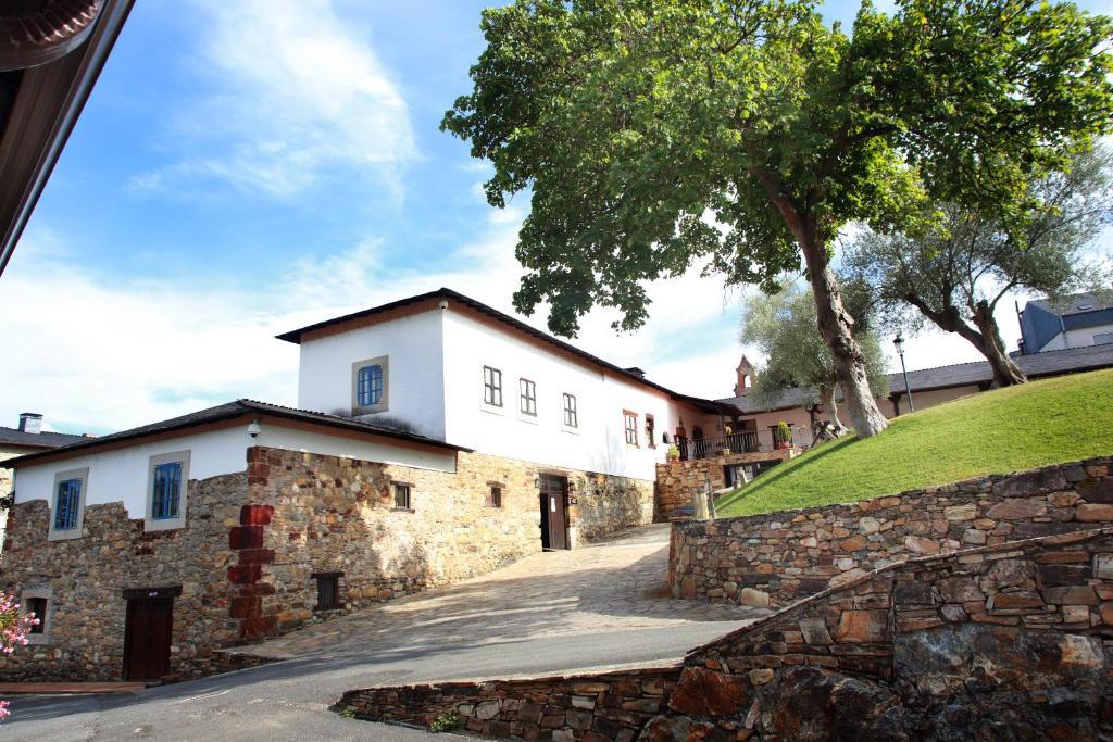 Hotel Monumento Pazo Do CastrBarco de Valdeorras Exterior foto